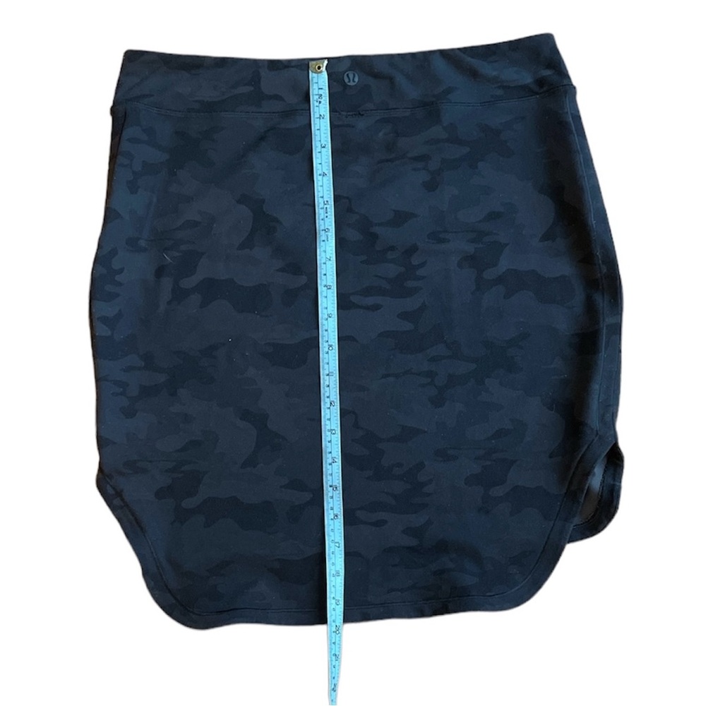Lululemon Black Camo City High-Low Mini Skirt Size 8 - Athleisure Casual Comfy - Picture 10 of 11